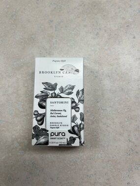 Pura Brooklyn candle studio Santorini fragrance